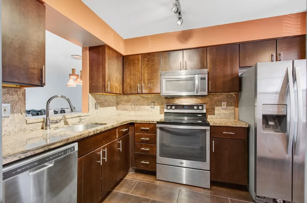 7290 Kinghurst Drive Delray Beach FL 33446