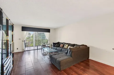 7290 Kinghurst Drive Delray Beach FL 33446