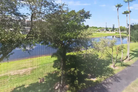 7290 Kinghurst Drive Delray Beach FL 33446