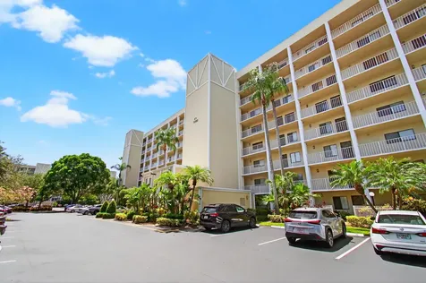 7290 Kinghurst Drive Delray Beach FL 33446