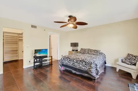 7290 Kinghurst Drive Delray Beach FL 33446