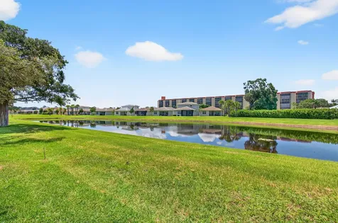 7290 Kinghurst Drive Delray Beach FL 33446