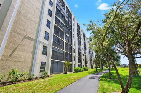 7290 Kinghurst Drive Delray Beach FL 33446