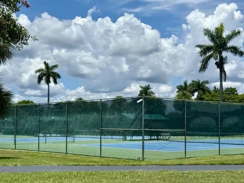 8279 Springlake Drive Boca Raton FL 33496