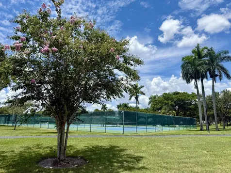 8279 Springlake Drive Boca Raton FL 33496