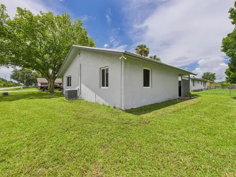 599 Nw 22nd Lane Okeechobee FL 34972