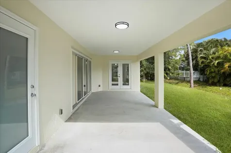 614 Stevenson Avenue Sebastian FL 32958