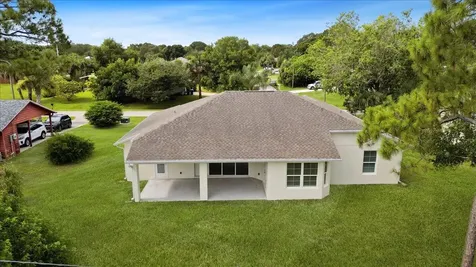 614 Stevenson Avenue Sebastian FL 32958