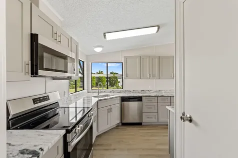 8589 Florence Drive Port Saint Lucie FL 34952
