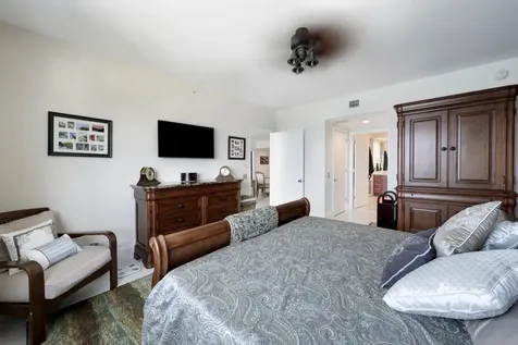 2650 Lake Shore Drive Riviera Beach FL 33404