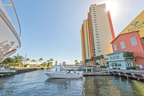 2650 Lake Shore Drive Riviera Beach FL 33404