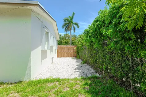 1717 16th Court Lake Worth Beach FL 33460