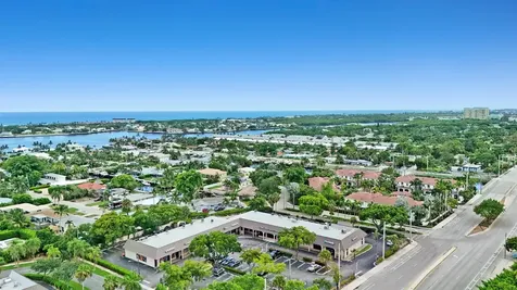 1550 N Federal Highway Boynton Beach FL 33435
