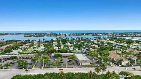 1550 N Federal Highway Boynton Beach FL 33435