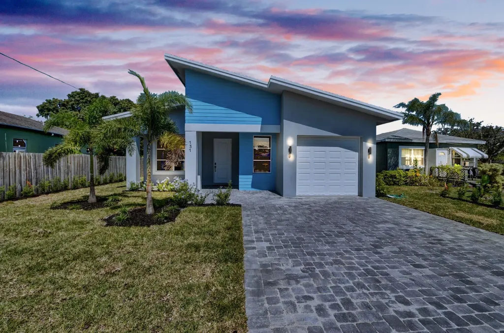 715 Nw 1st Street Delray Beach FL 33444