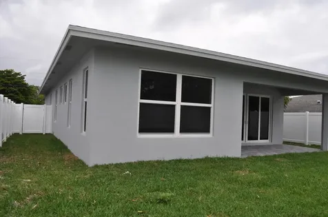 715 Nw 1st Street Delray Beach FL 33444