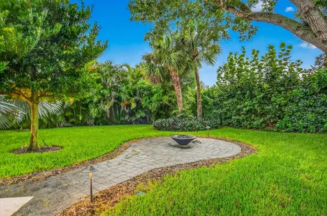 2160 Sanford Court Vero Beach FL 32963