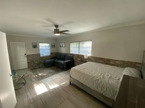 131 S Federal Highway Lake Worth Beach FL 33460
