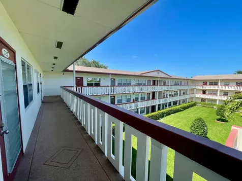328 Brighton Boca Raton FL 33434