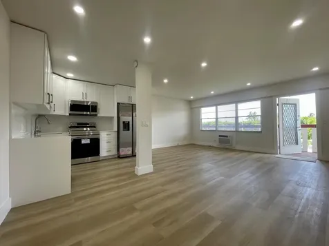 328 Brighton Boca Raton FL 33434