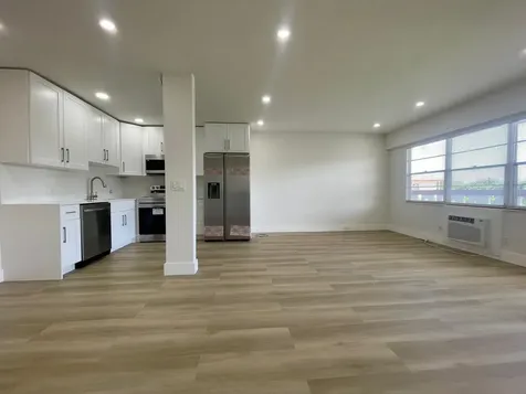 328 Brighton Boca Raton FL 33434