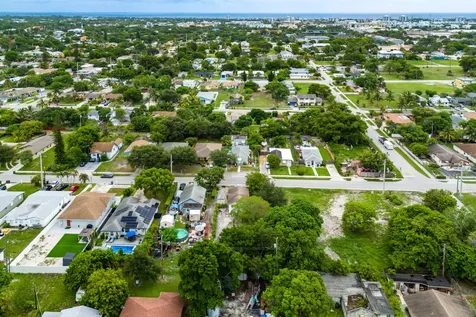 114 Nw 10th Avenue Delray Beach FL 33444