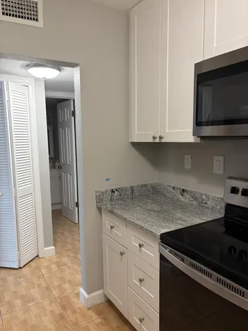 102 Stratford H West Palm Beach FL 33417