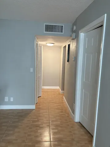 102 Stratford H West Palm Beach FL 33417