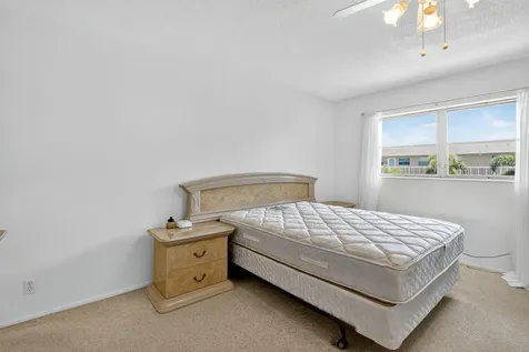 2152 Ne 1st Way Boynton Beach FL 33435