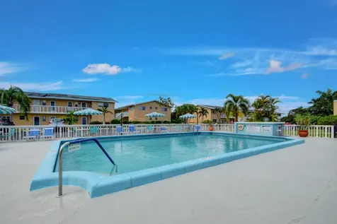 2152 Ne 1st Way Boynton Beach FL 33435