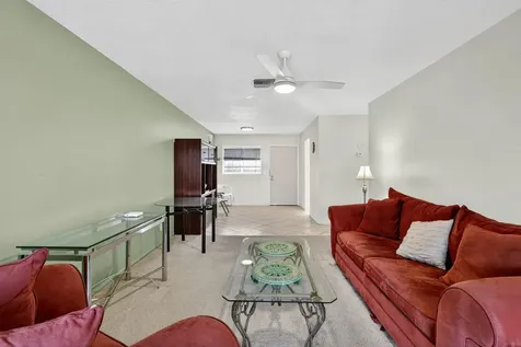 2152 Ne 1st Way Boynton Beach FL 33435