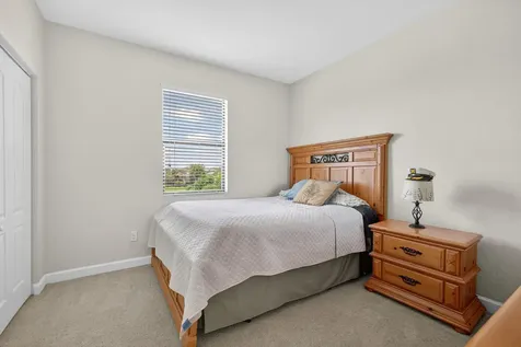 8822 Willow Cove Lane Lake Worth FL 33467