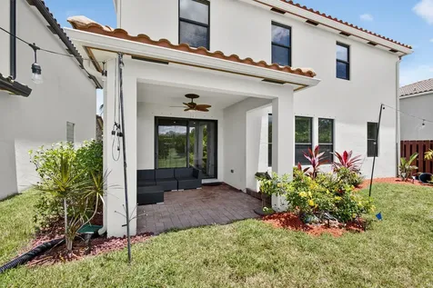 8822 Willow Cove Lane Lake Worth FL 33467