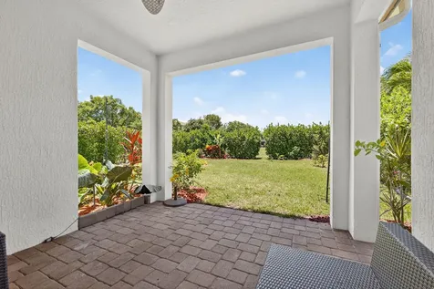 8822 Willow Cove Lane Lake Worth FL 33467