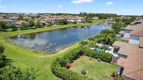8822 Willow Cove Lane Lake Worth FL 33467