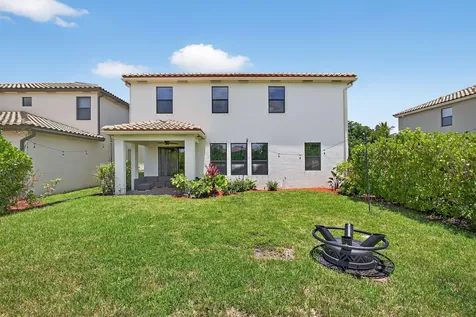 8822 Willow Cove Lane Lake Worth FL 33467