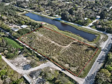 13765 99th Street Fellsmere FL 32948