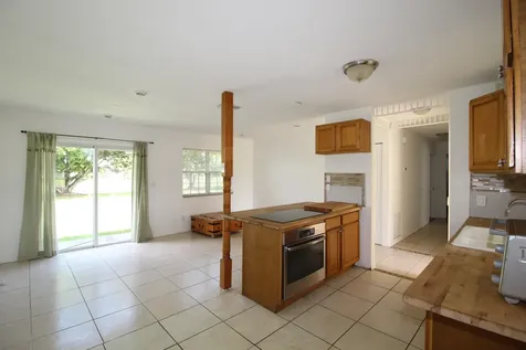 2022 Se West Dunbrooke Circle Port Saint Lucie FL 34952