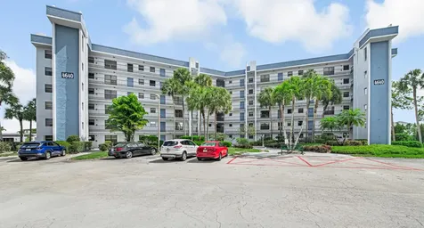 4640 Lucerne Lakes Boulevard Lake Worth FL 33467