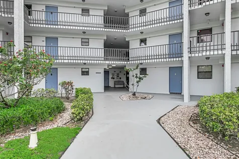 4640 Lucerne Lakes Boulevard Lake Worth FL 33467