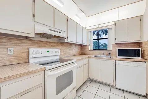 4640 Lucerne Lakes Boulevard Lake Worth FL 33467