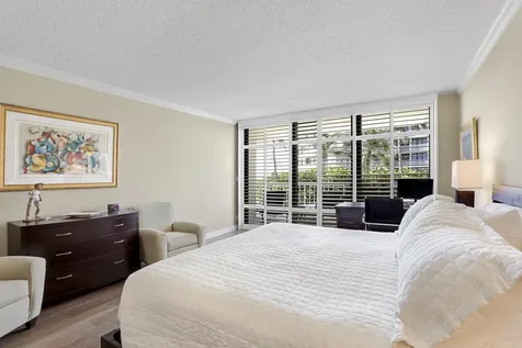 3300 S Ocean 202 S Boulevard Palm Beach FL 33480