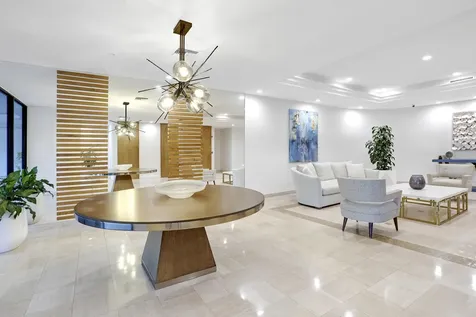 3300 S Ocean 202 S Boulevard Palm Beach FL 33480