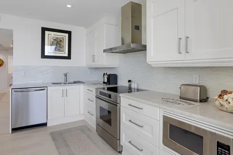 3300 S Ocean 202 S Boulevard Palm Beach FL 33480