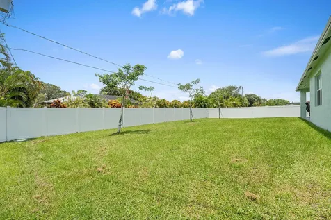1150 Se Sabina Lane Port Saint Lucie FL 34983