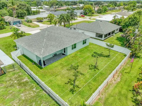 1150 Se Sabina Lane Port Saint Lucie FL 34983