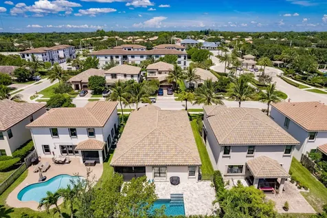 4570 Willow Run Way Lake Worth FL 33467