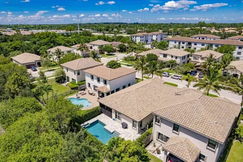 4570 Willow Run Way Lake Worth FL 33467