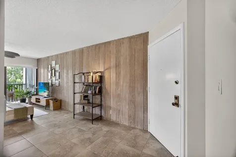 1605 S Us Highway 1 Jupiter FL 33477
