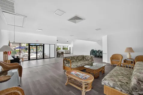 1605 S Us Highway 1 Jupiter FL 33477